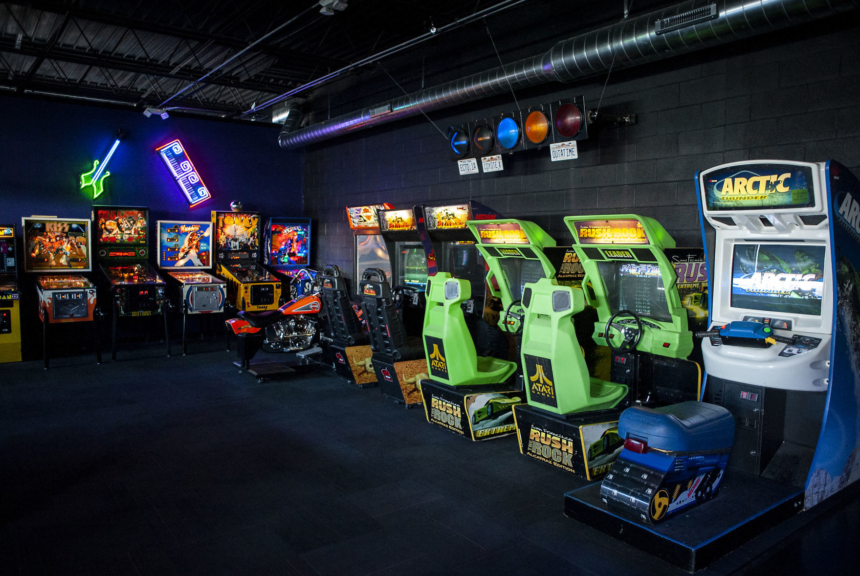 JVG_200222_BARCADE03